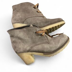 Women's Suede Ankle Boots - Taupe Brown Barneys New York boots size 8 38